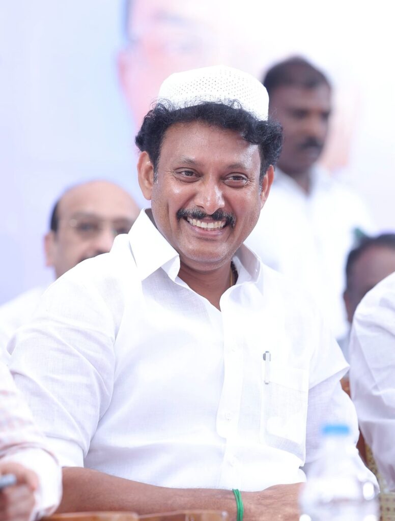 Anbil at Iftar organised by Kamaliya Muslim League Jamaat and the DMK Nagapattinam Town Unit