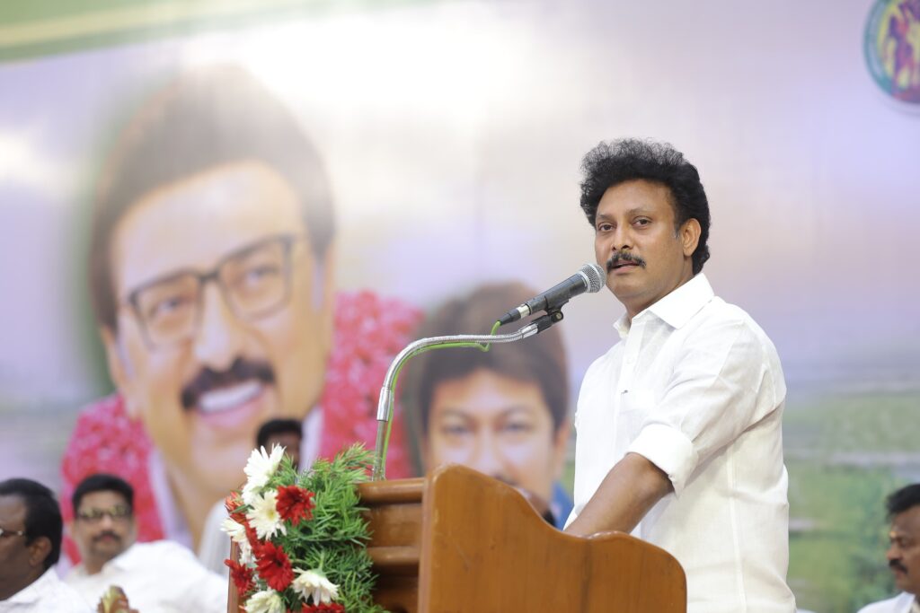 Minister Anbil Mahesh Poyyamozhi and Minister K N Nehru at kalaignar Arivalayam Trichy for CM Stalin felicitation event