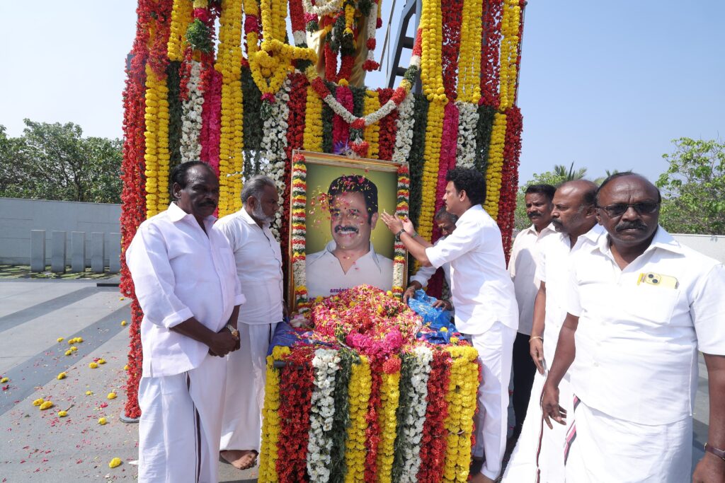 Anbil mahesh paid floral tribute to Thiru Ramajayam at Care COllege