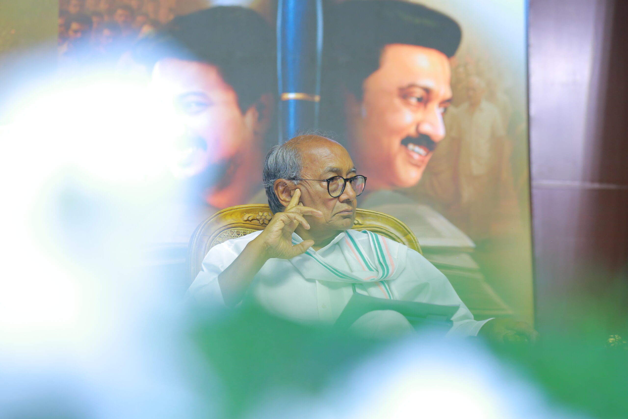 candid of Digvijaya Singh