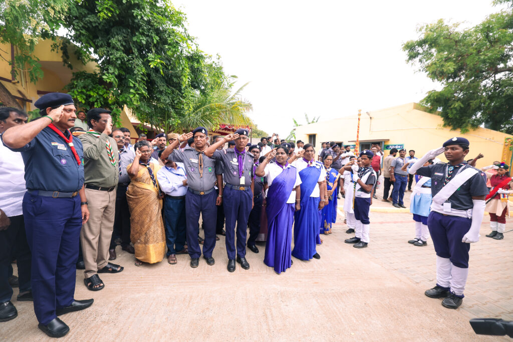 Minister Anbil Mahesh Poyyamozhi, the state president of Bharat Scouts and Guide Tamil Naduwelcomes by camporee dignitaries