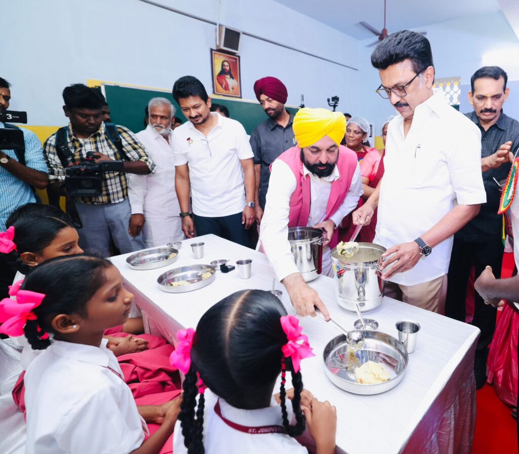 CM M K Stalin and Punjab CM Bhagwat Mann inaugurated the expansion of CM Breakfast scheme in Urban aided schools