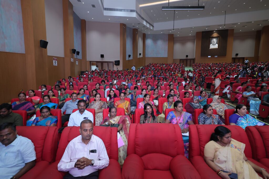 Tamil Teachers Refreshers course attendees